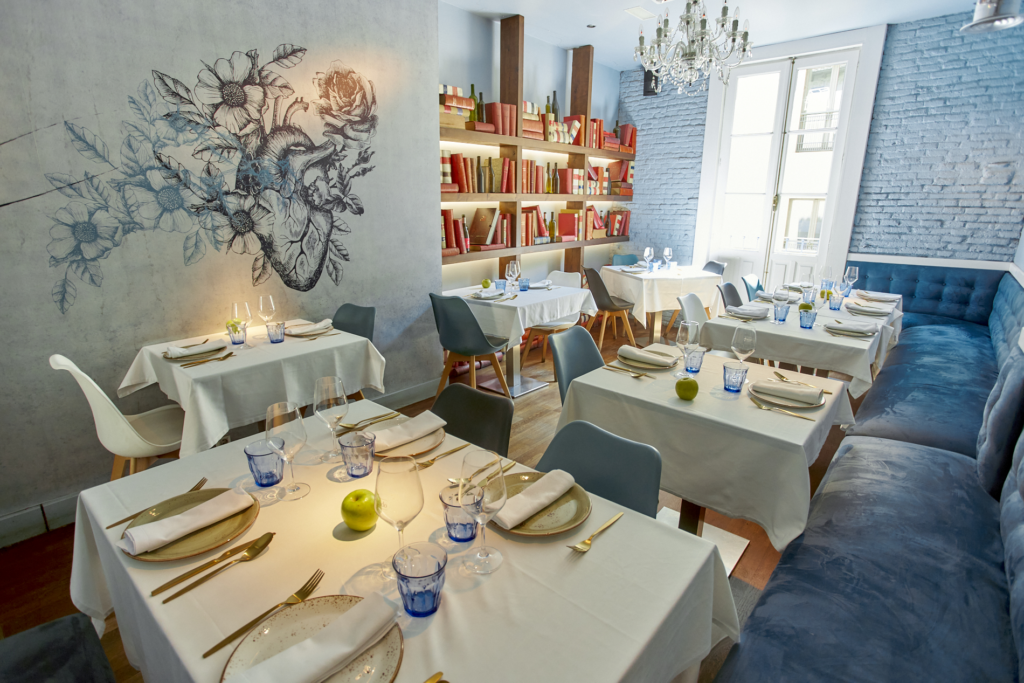 Mesas para grupos de cuatro comensales Restaurante El Pecado Salamanca