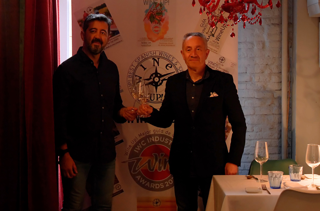 Joaquín Parra y Luis Miguel Fernandez en el evento Wine Up Tour celebrado en El Pecado Restaurante en Salamanca